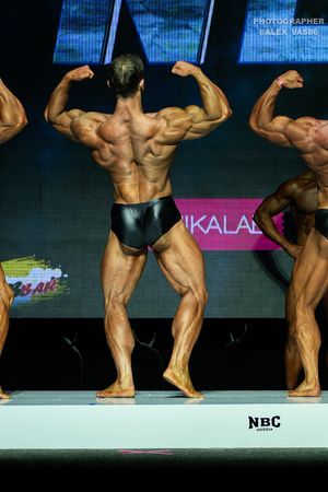 CLASSIC PHYSIQUE НОВИЧКИ